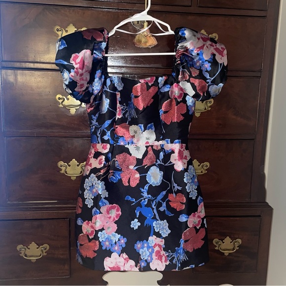 Lulu’s Jacquard Dress - Picture 2 of 10